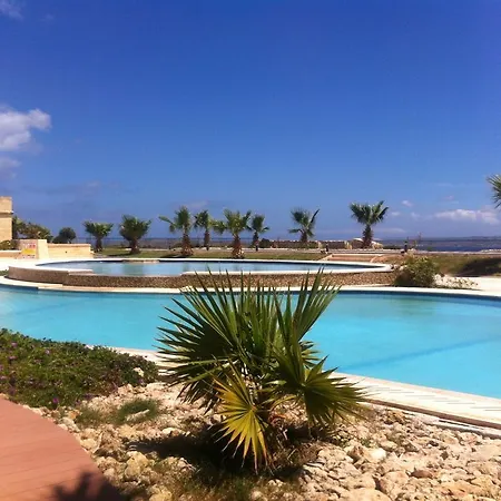 Fort Chambray Sea-View Apartment With Pool Apartment