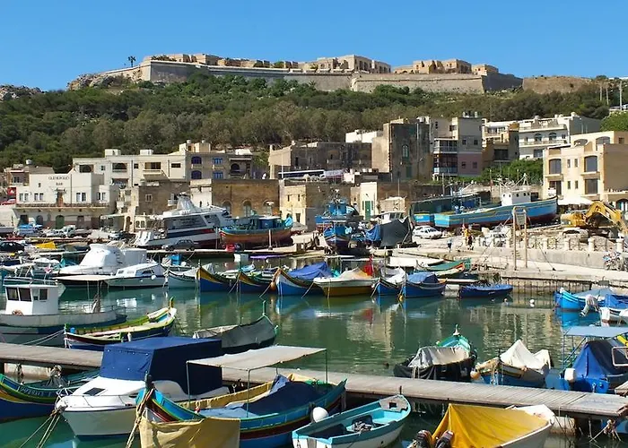 Fort Chambray Sea-View Apartment With Pool Apartment *