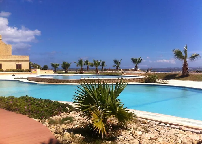 Fort Chambray Sea-View Apartment With Pool Apartment